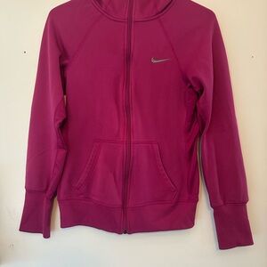 Nike Pink Zip-Up Jacket with Stand-Up Collar and Fitted Silhouette